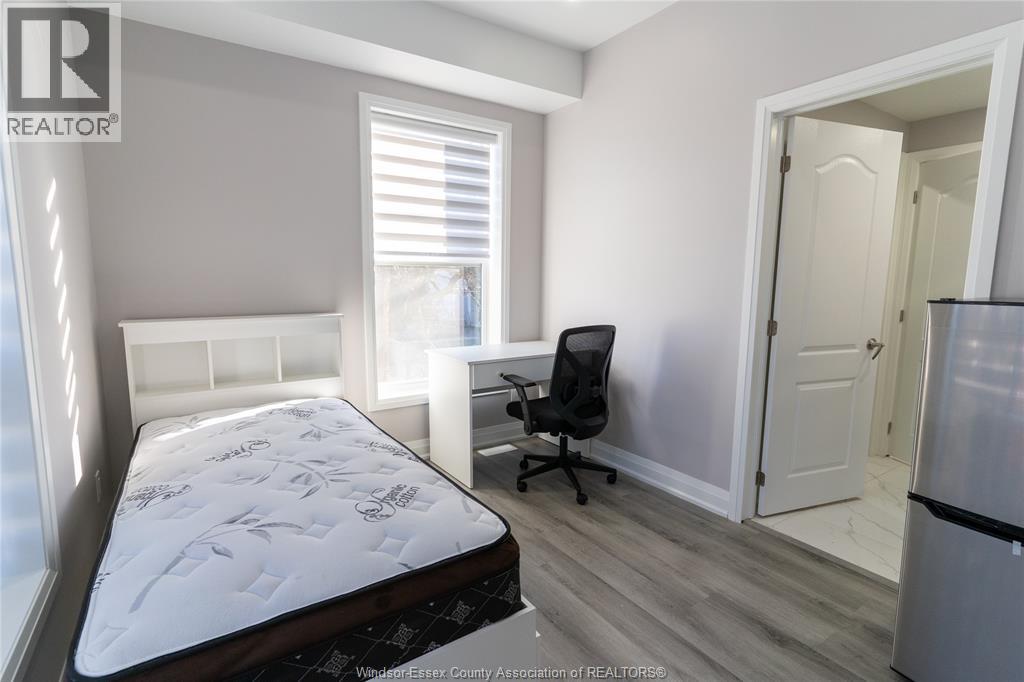 765 Dougall Avenue Property Photo 10