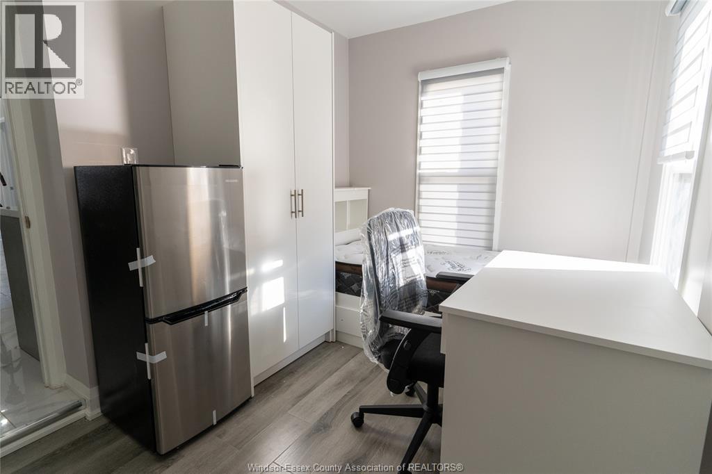 765 Dougall Avenue Property Photo 14