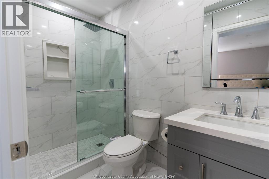765 Dougall Avenue Property Photo 19