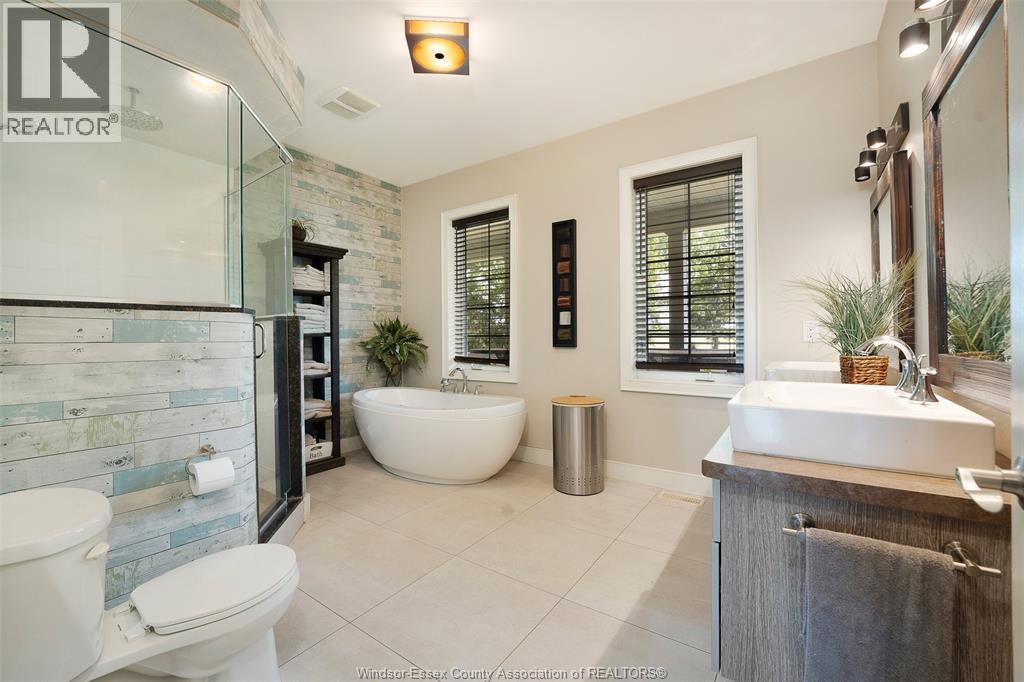 658 Talbot Street East Property Photo 24