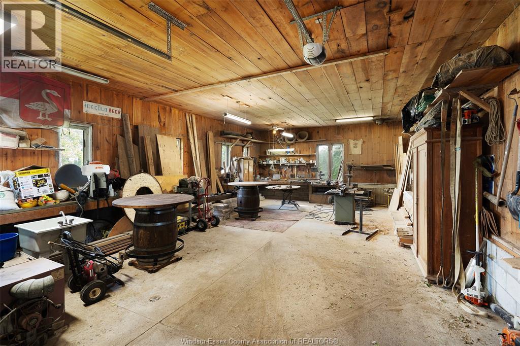 658 Talbot Street East Property Photo 45