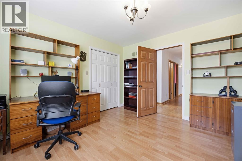 869 St Clair Parkway Property Photo 30