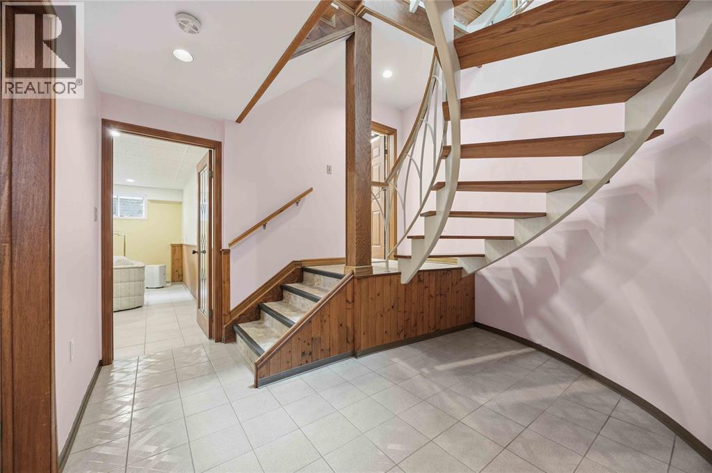 869 St Clair Parkway Property Photo 36