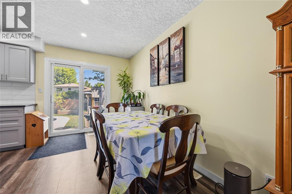 144 Templeton Crescent Property Photo 13
