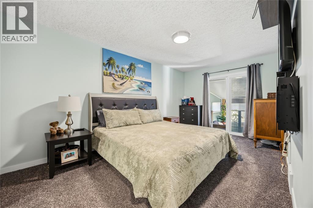 144 Templeton Crescent Property Photo 17