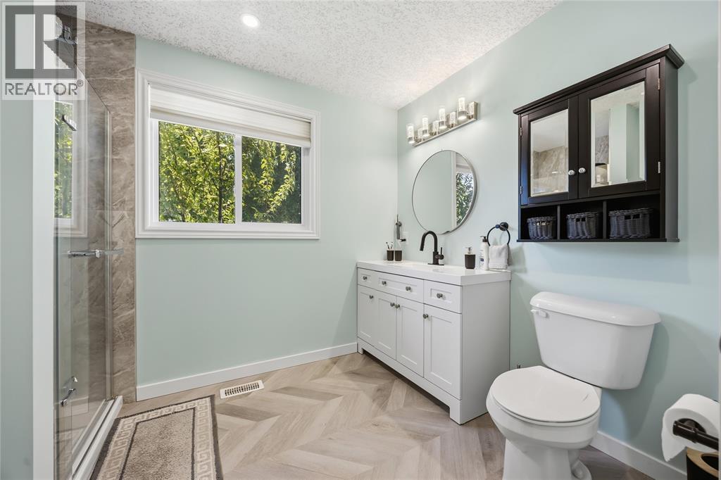 144 Templeton Crescent Property Photo 20