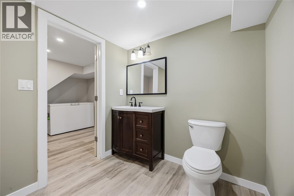 144 Templeton Crescent Property Photo 29