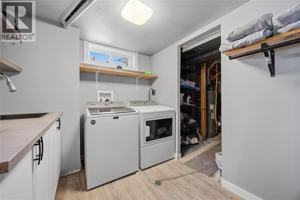 144 Templeton Crescent Property Photo 34