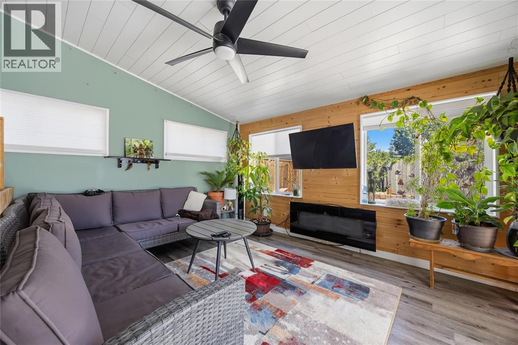 144 Templeton Crescent Property Photo 36