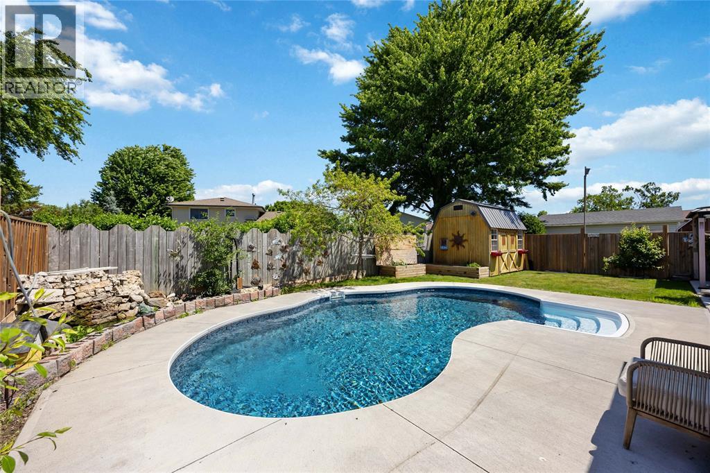 144 Templeton Crescent Property Photo 41