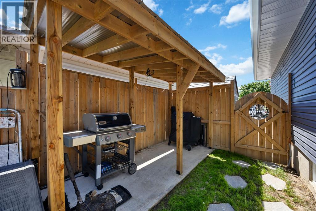 144 Templeton Crescent Property Photo 47