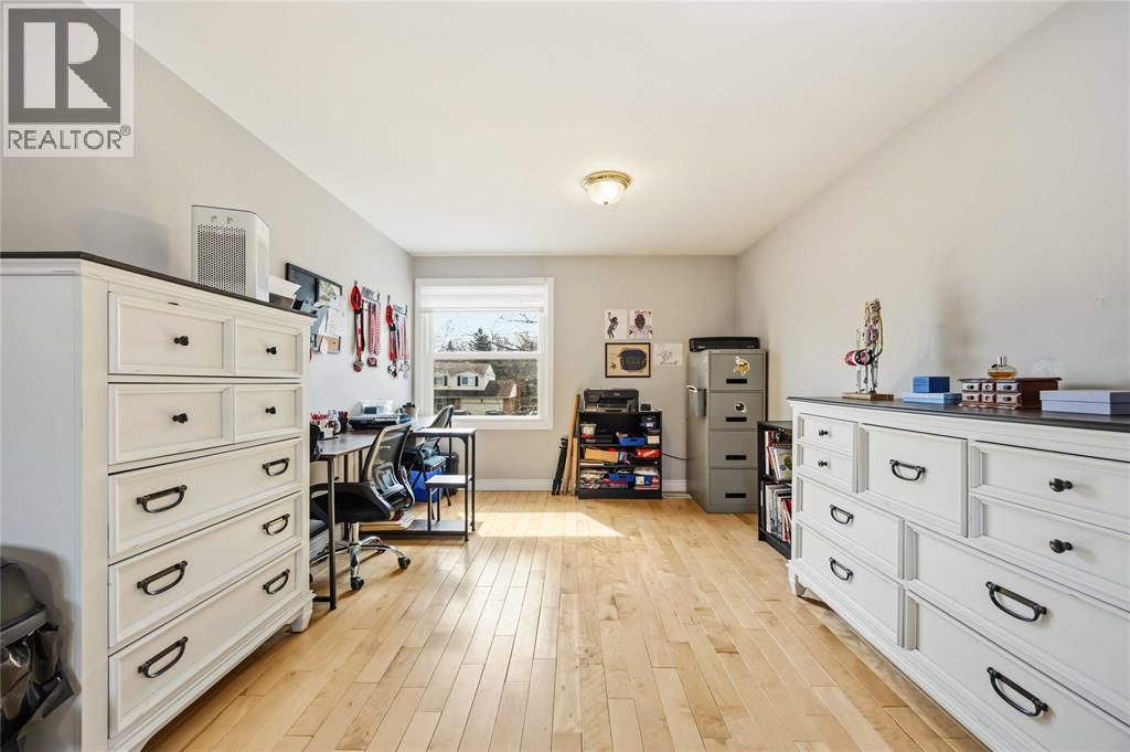 1104 Cathcart Boulevard Property Photo 16