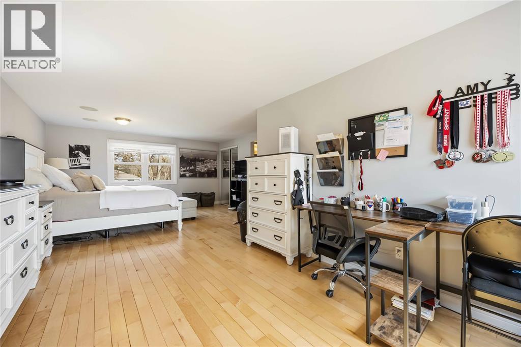 1104 Cathcart Boulevard Property Photo 17