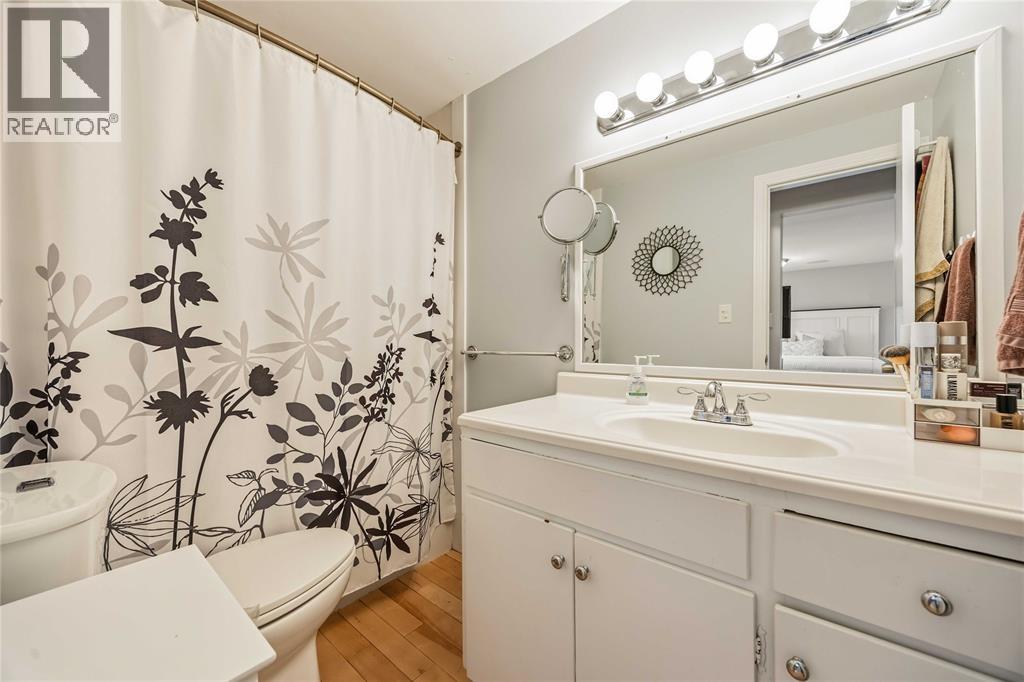 1104 Cathcart Boulevard Property Photo 18