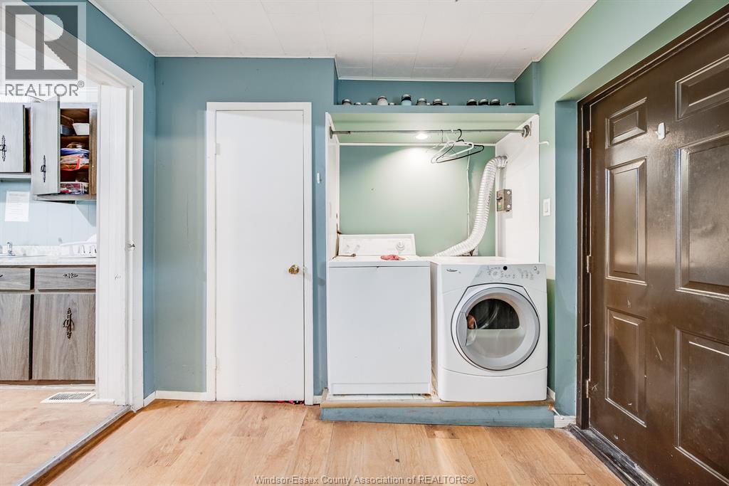 40 Queen Property Photo 22