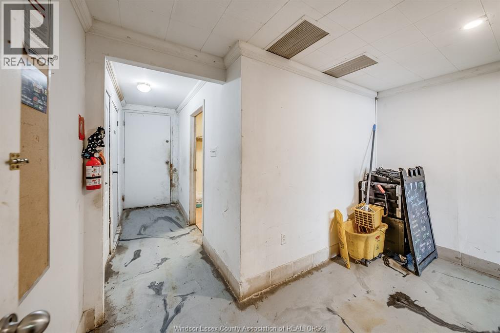 40 Queen Property Photo 46