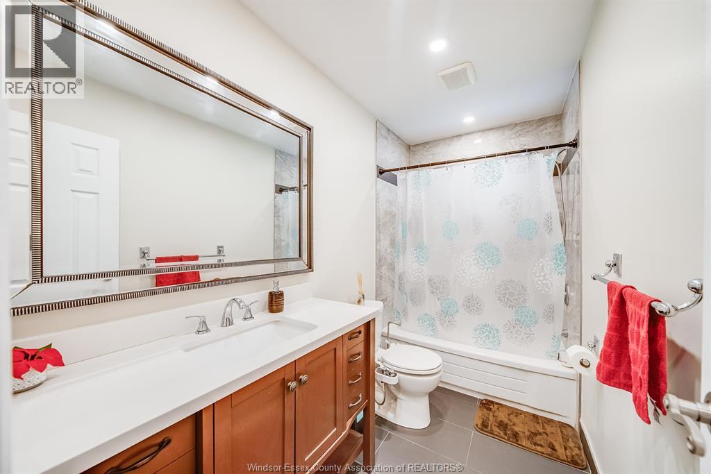 5210 Queen Elizabeth Drive Property Photo 19