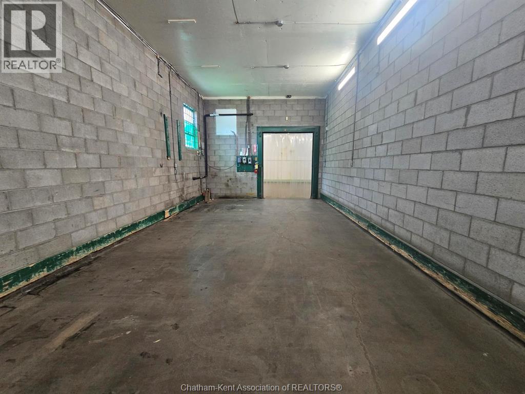 160 Oak Street Property Photo 12