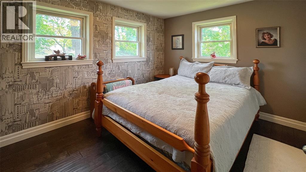 1275 Webster Drive Property Photo 13
