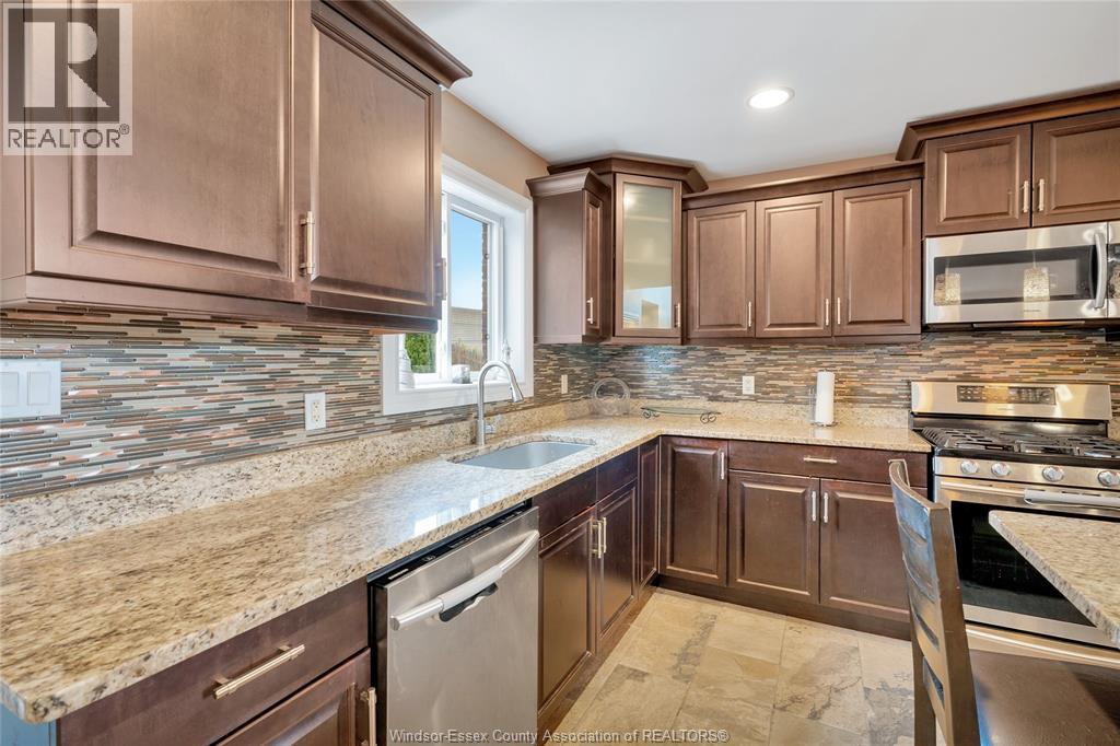 2264 Dandurand Property Photo 8