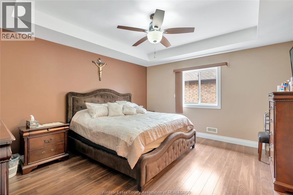 2264 Dandurand Property Photo 16