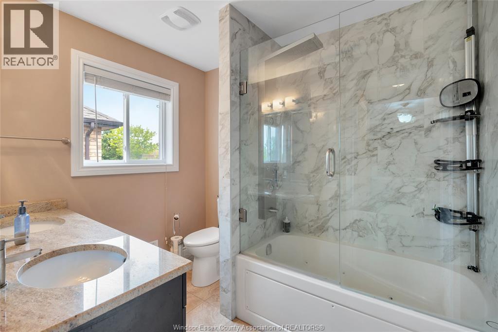 2264 Dandurand Property Photo 18