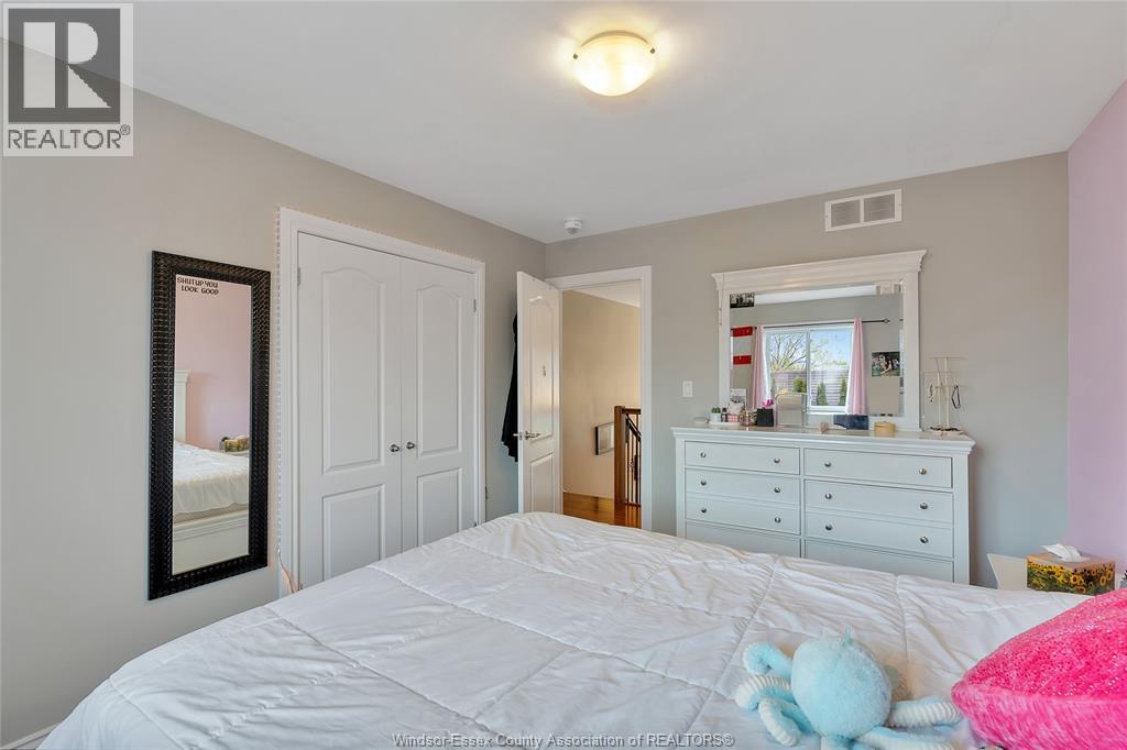 2264 Dandurand Property Photo 21