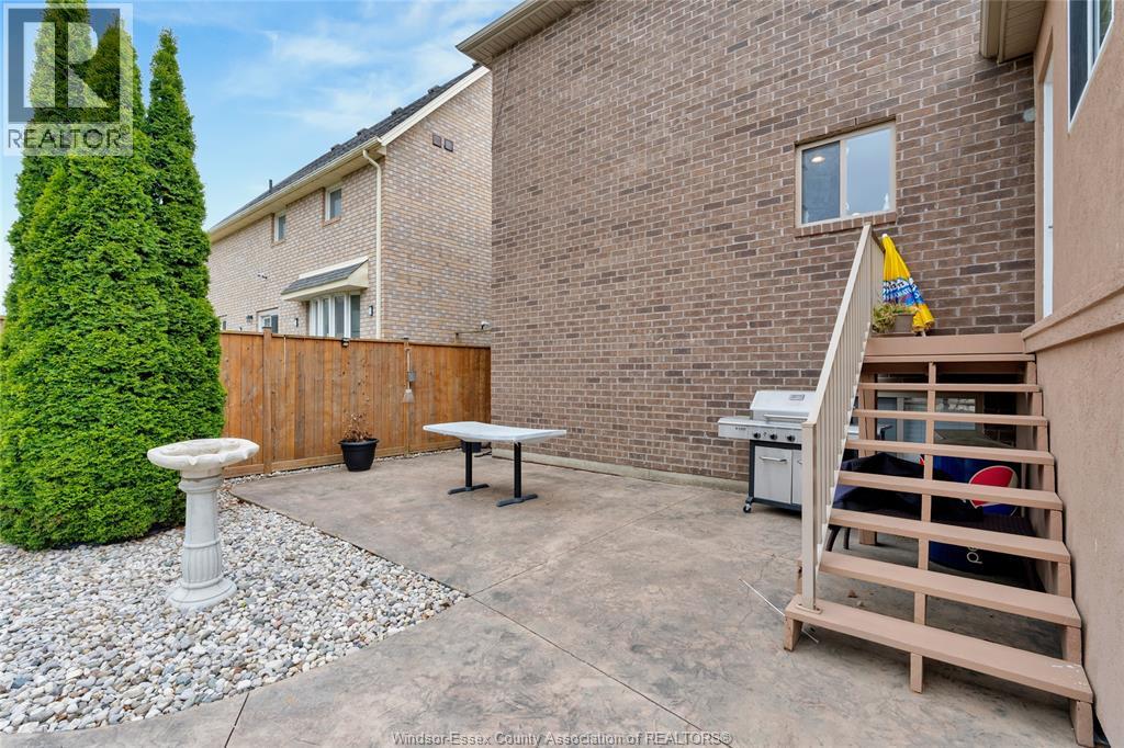 2264 Dandurand Property Photo 40