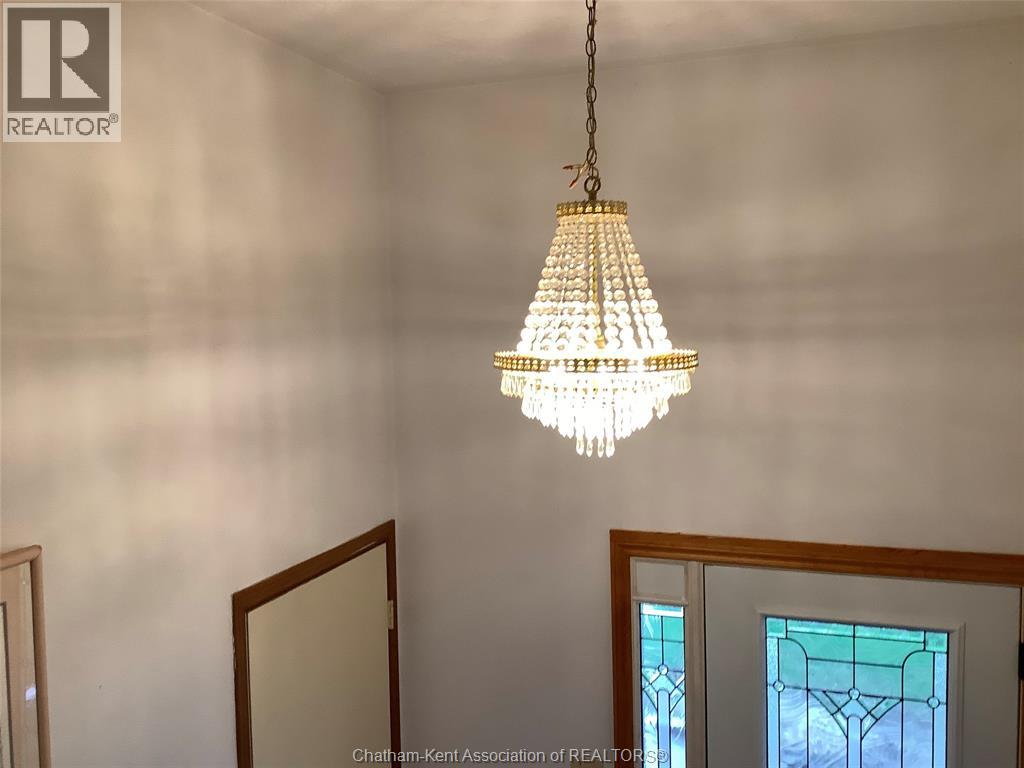 17 Country Lane Property Photo 4
