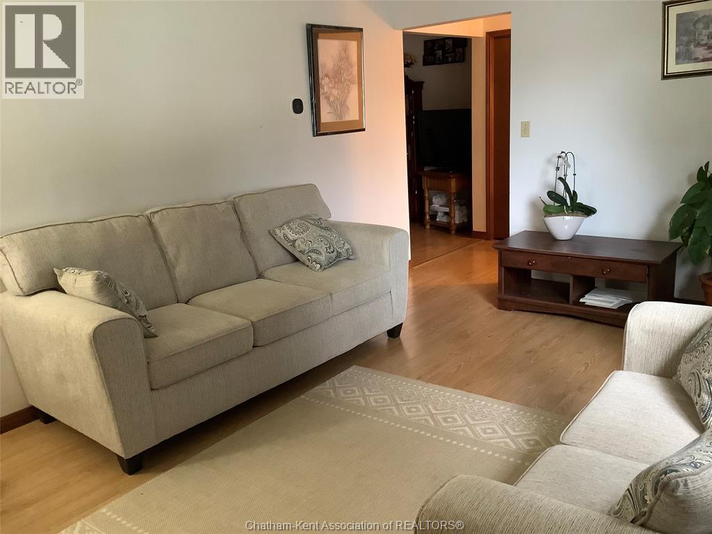 17 Country Lane Property Photo 5
