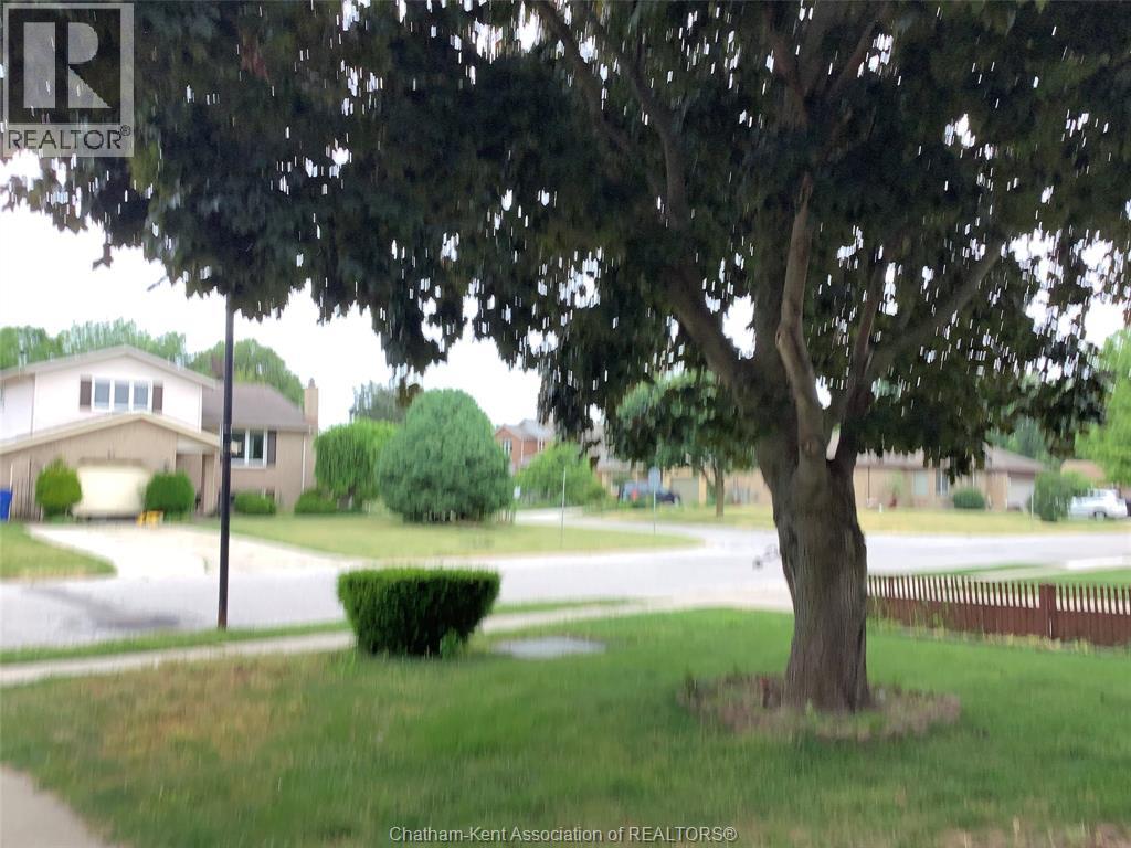 17 Country Lane Property Photo 32
