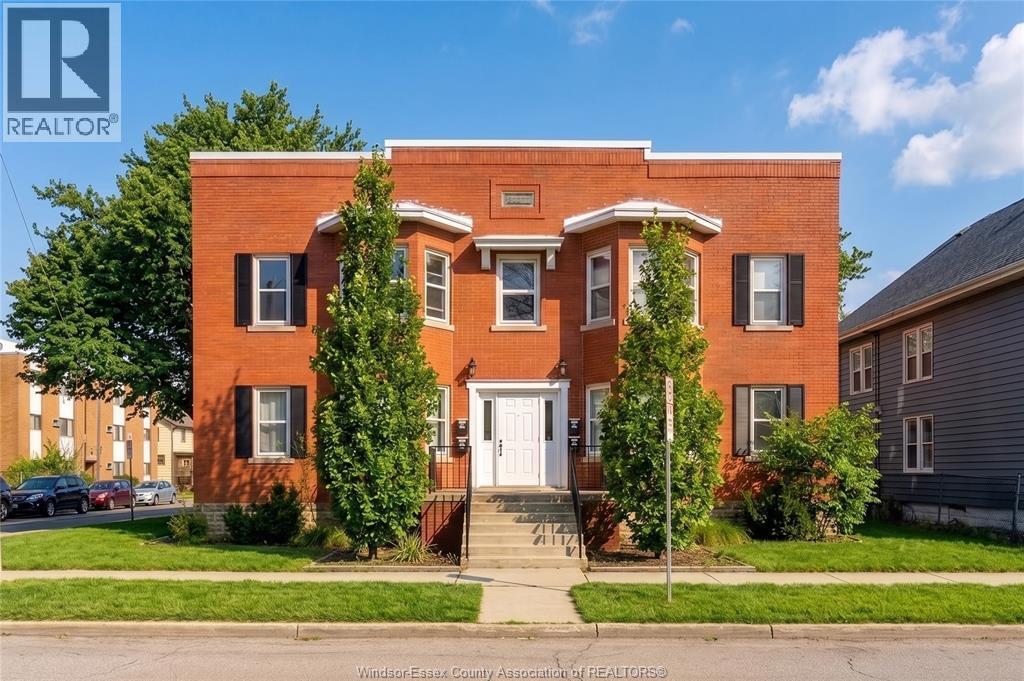 485 LOUIS AVENUE Property Photo 1