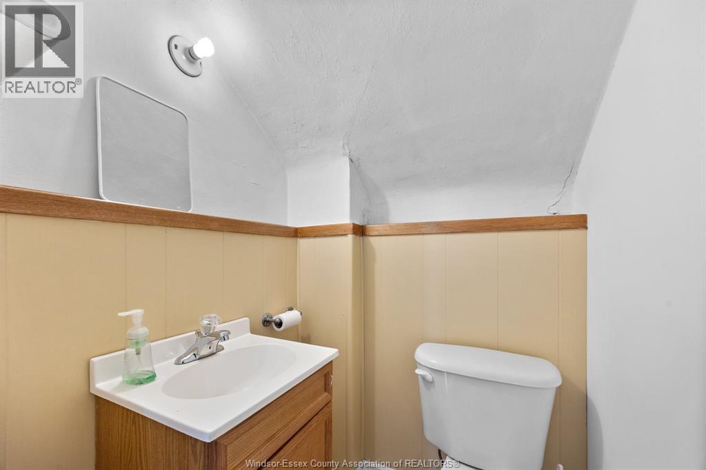 644 Partington Avenue Property Photo 9