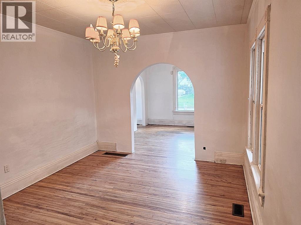 366 Cromwell Street Property Photo 8