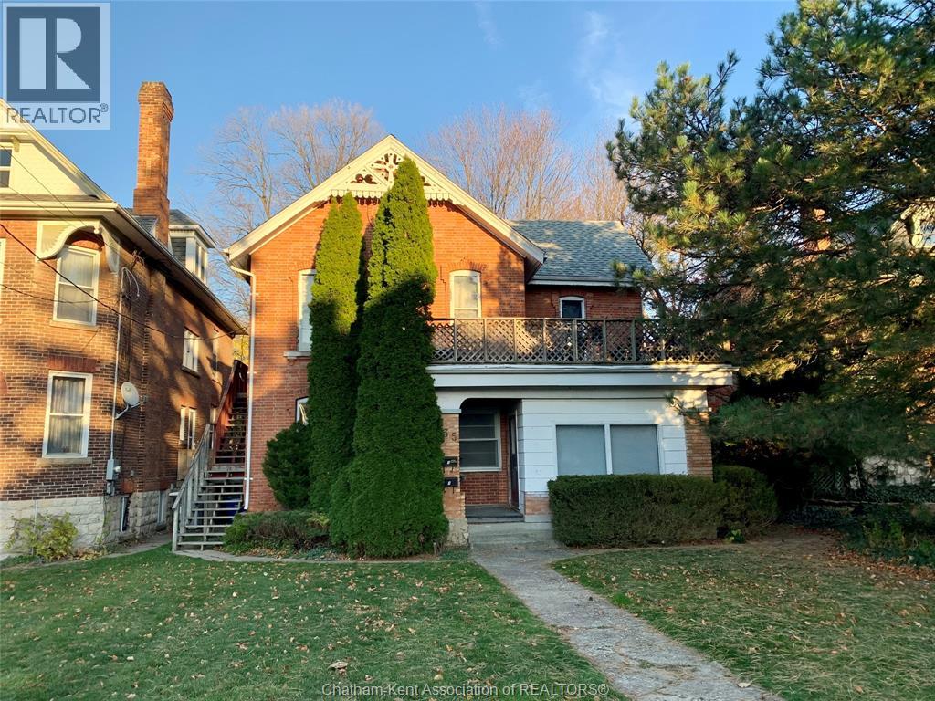 135 William Street South Property Photo 2