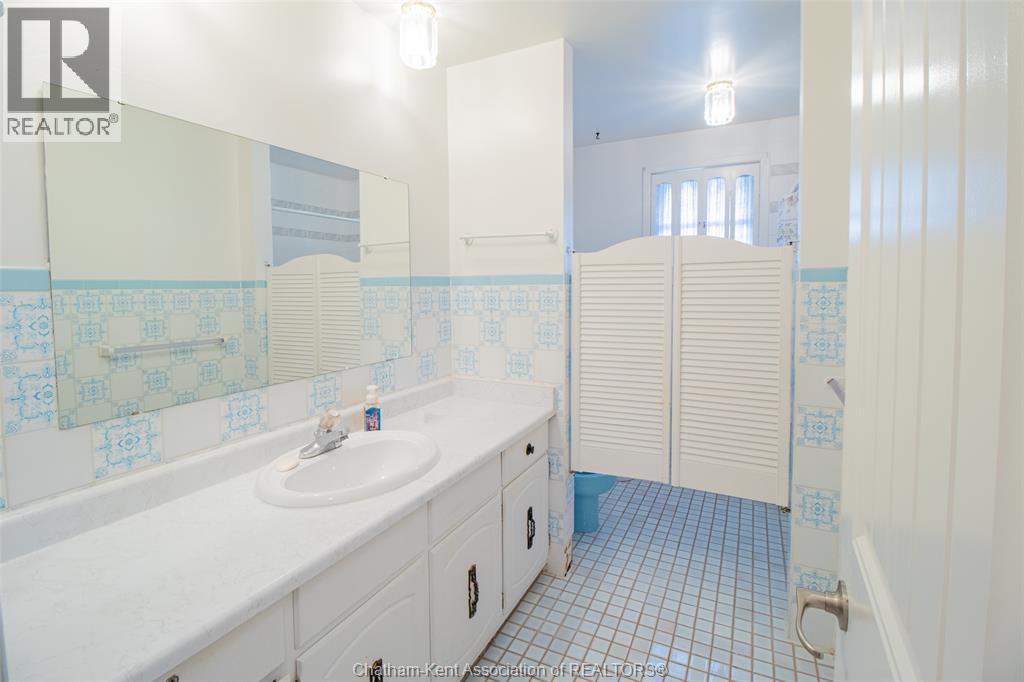 8 Regal Place Property Photo 12