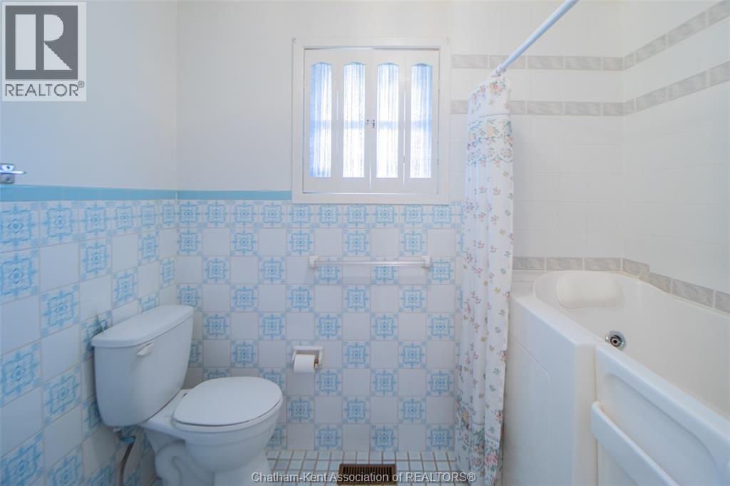 8 Regal Place Property Photo 13