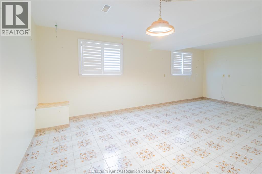 8 Regal Place Property Photo 18