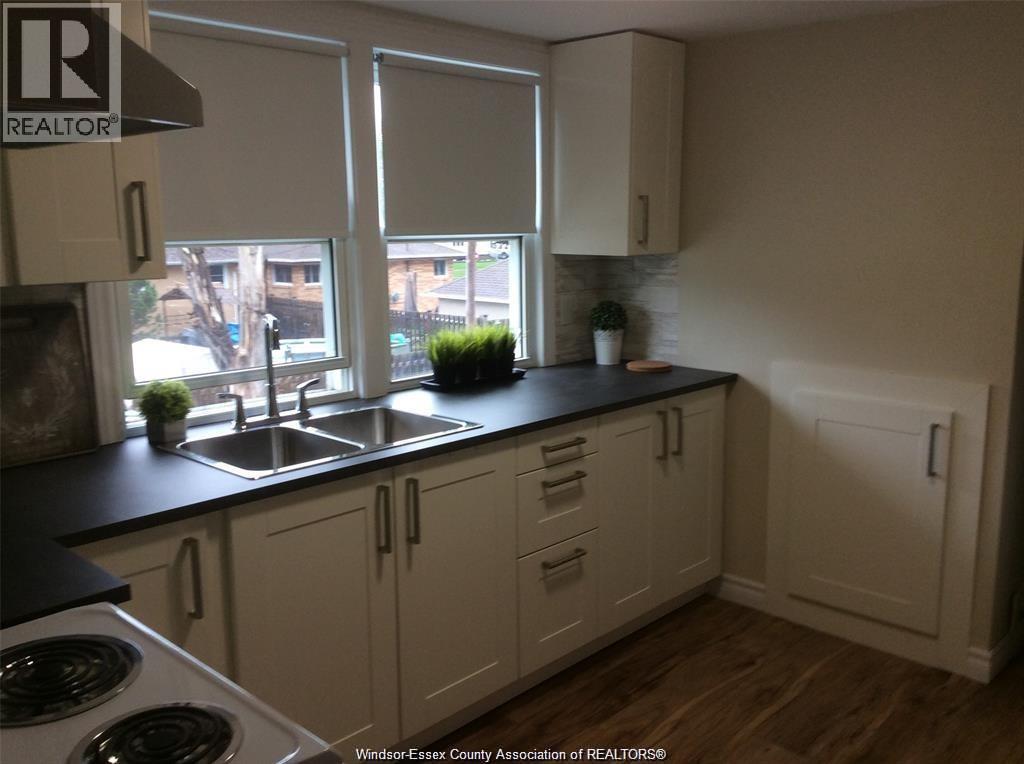 1909 Arthur Road Unit# Upper Property Photo 2