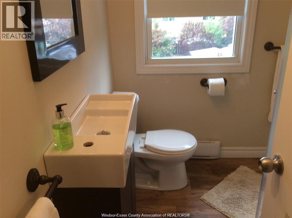 1909 Arthur Road Unit# Upper Property Photo 5