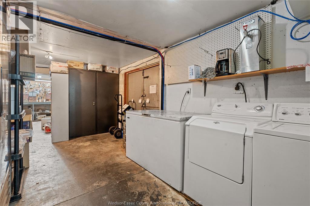 4 Young Property Photo 30