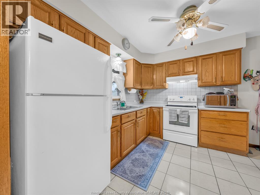 1863 Pillette Road Property Photo 13