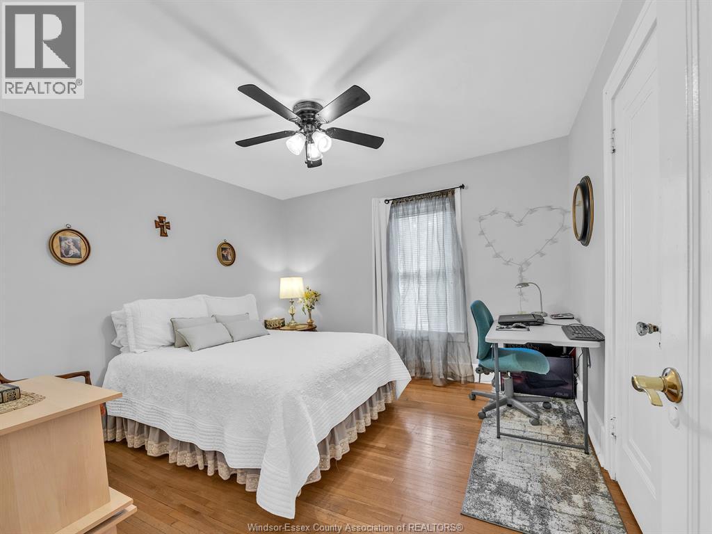 1863 Pillette Road Property Photo 23