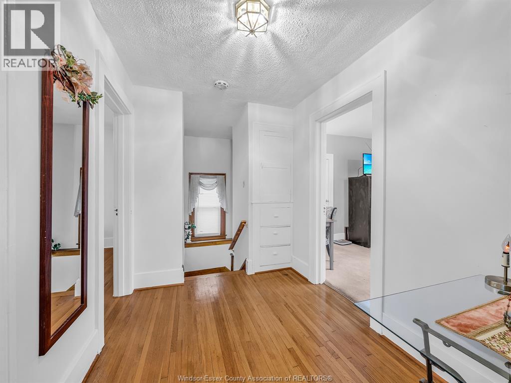 1863 Pillette Road Property Photo 26