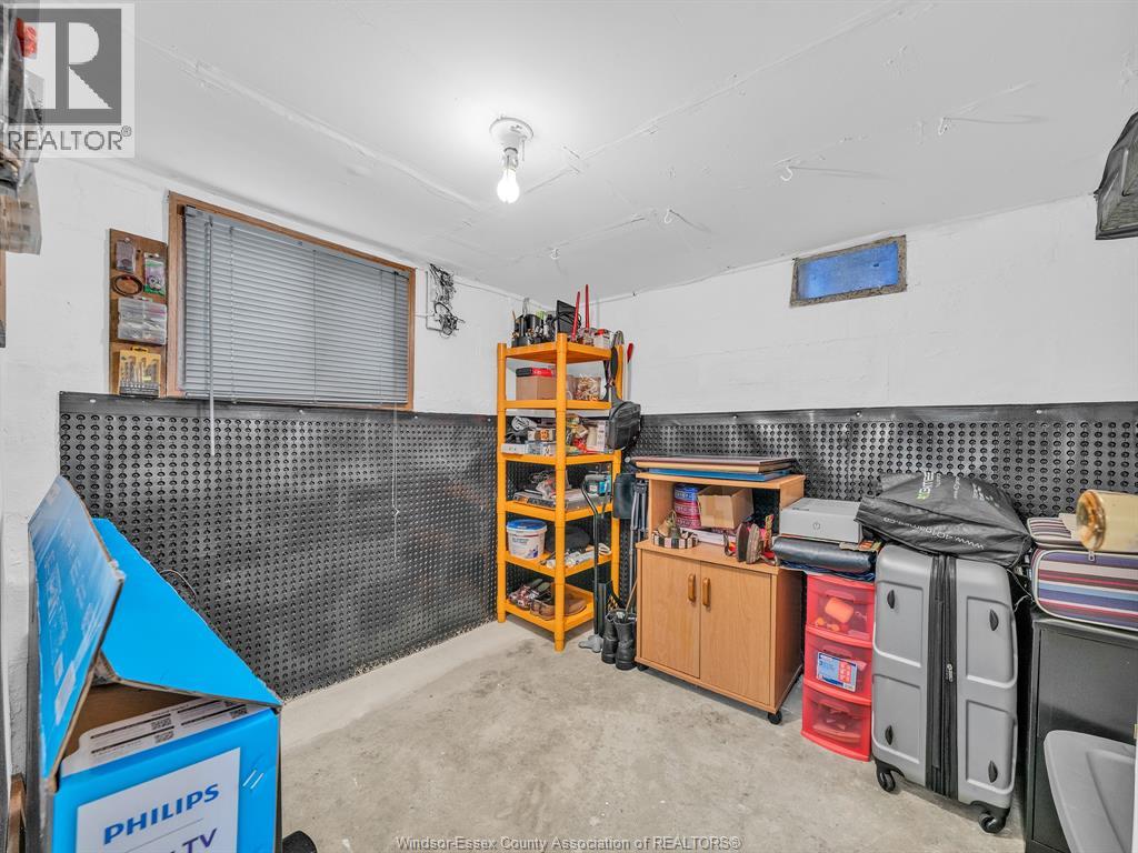 1863 Pillette Road Property Photo 35