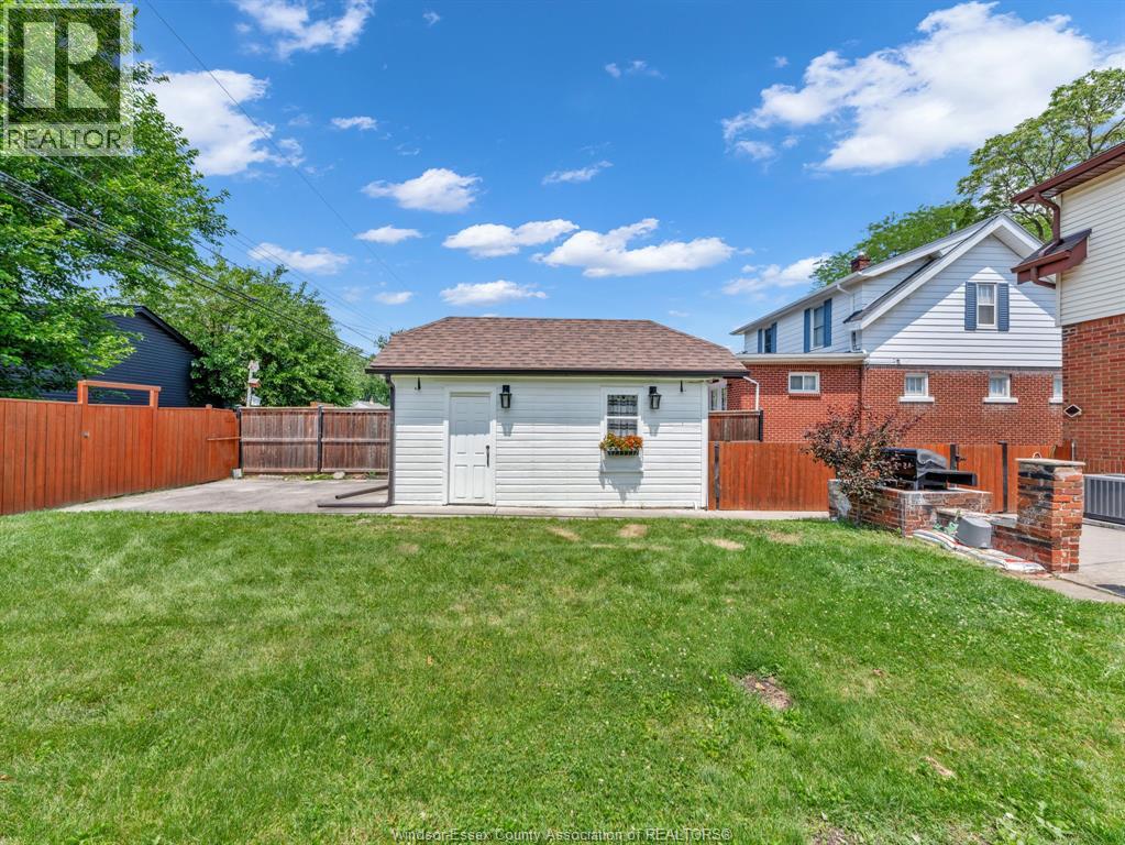 1863 Pillette Road Property Photo 44