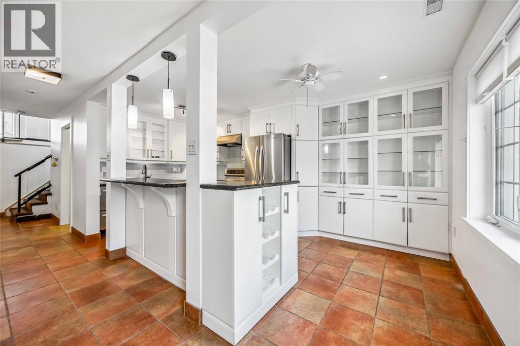 1500 Venetian Boulevard Unit# W-17 Property Photo 14