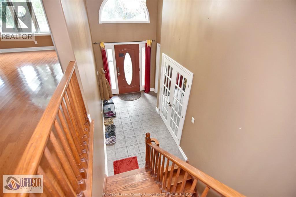4305 Casgrain Unit# Upper Property Photo 11