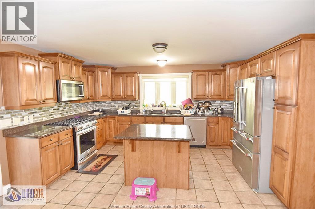 4305 Casgrain Unit# Upper Property Photo 19