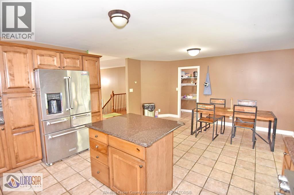 4305 Casgrain Unit# Upper Property Photo 23